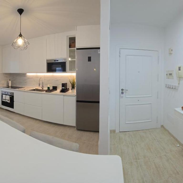 Casa Puerta Roquetas - Three-Bedroom Premium Apartment - 2