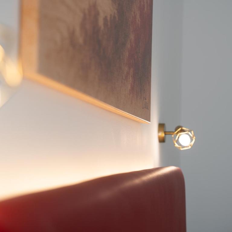 Light View - Camera Matrimoniale Deluxe con Balcone - 14