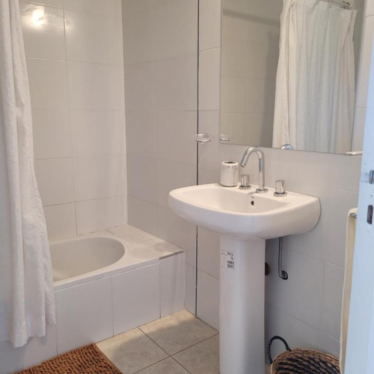 Apartamento en Ciudad de Mendoza, 2 habitaciones, parking gratis - Apartamento Familiar de 2 dormitorios - 13