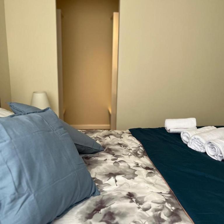 Espectacular depto en condo 2D 2B Full Equipado Wifi Aire Estacionamiento - Two-Bedroom Apartment - 16
