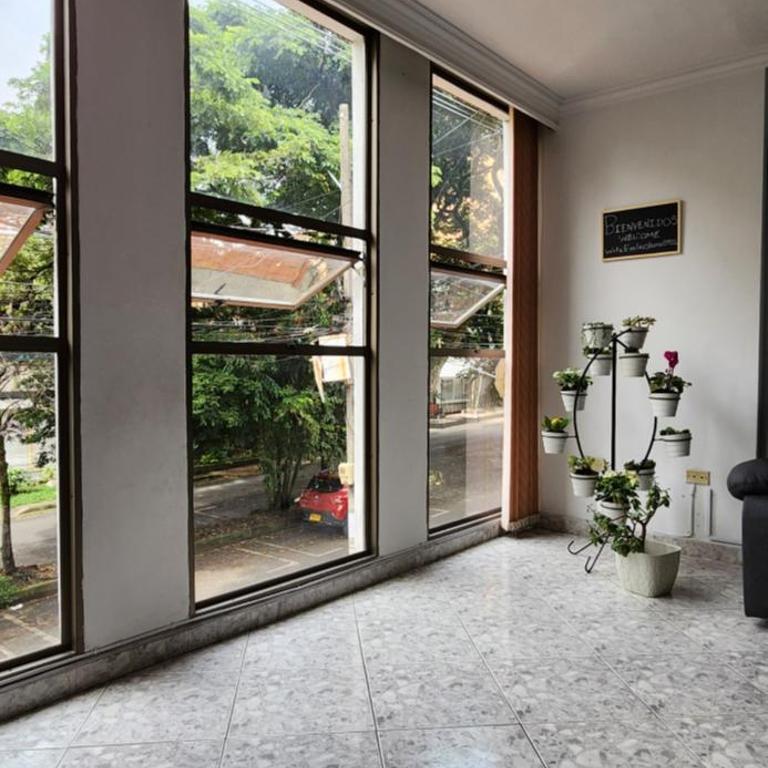 EmiliasHome Alojamiento amplio en Laureles - Apartment - 10