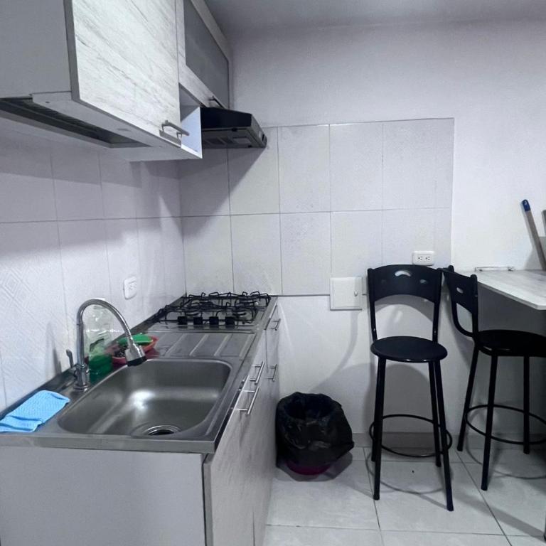 Cómodos y acogedores apartamentos cerca al aeropuerto - Apartamento de 1 dormitorio - 10