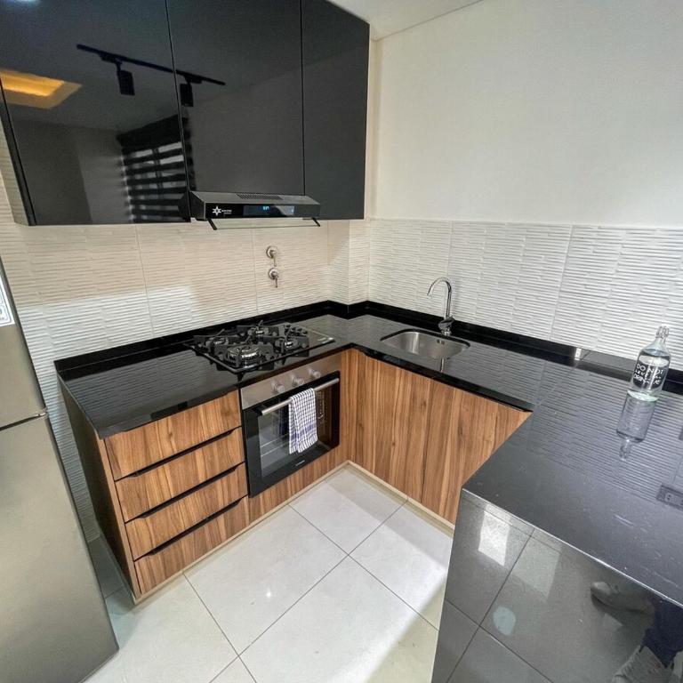 Very cozy apartment - One-Bedroom Apartment with Balcony - 3