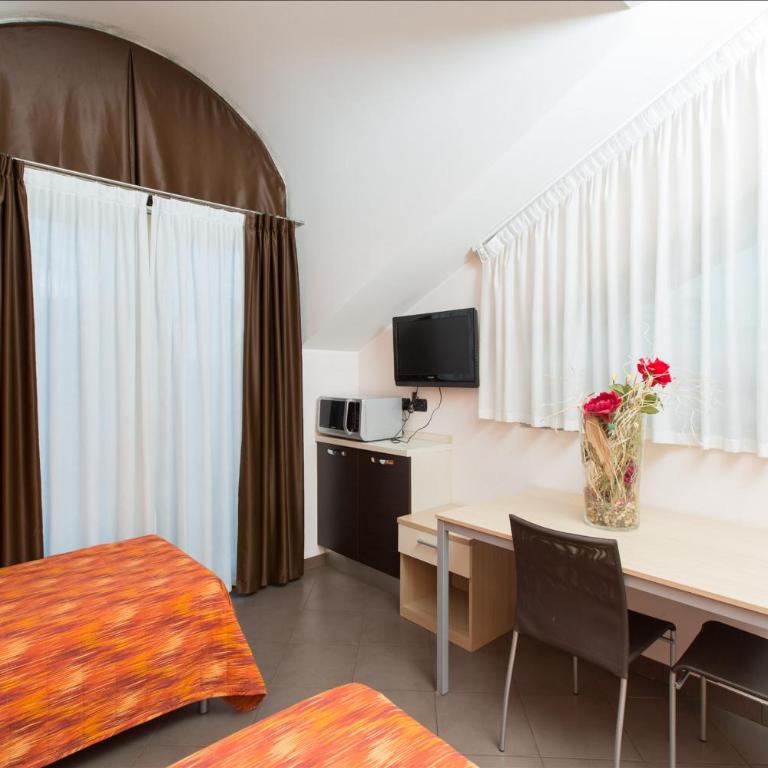 Residenza Villa Regina - Studio - 10