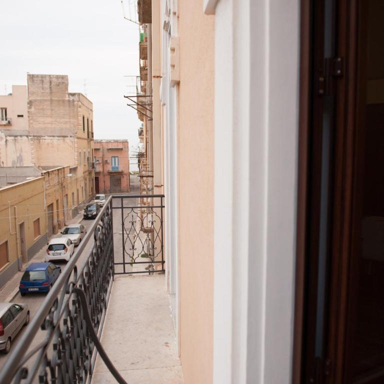 campo appartamenti - Monolocale con Balcone - 32