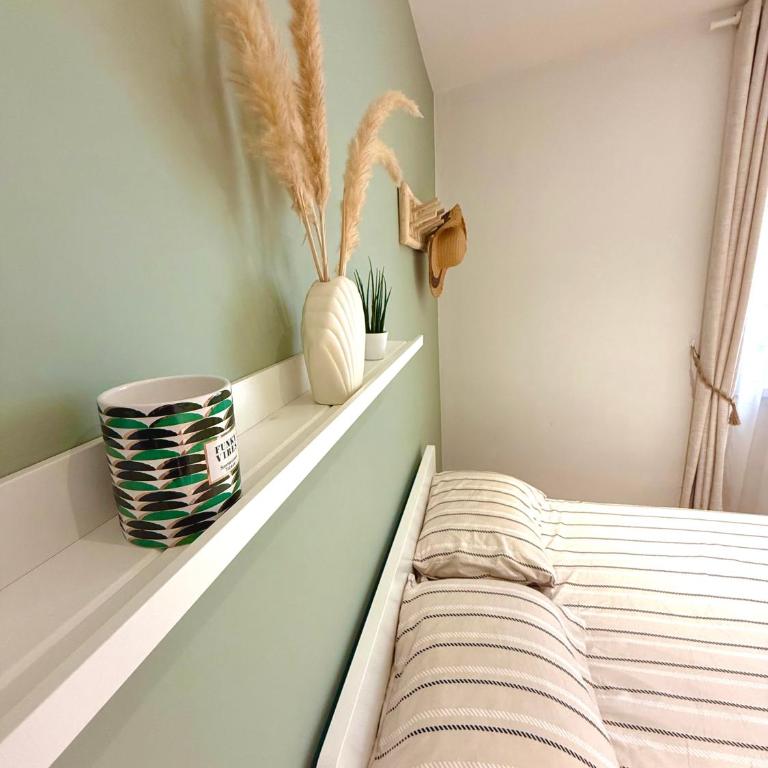 "Le Nid Douillet" 6 personnes de 60m2 au coeur de ville avec terrasse, parking gratuit - Two-Bedroom Apartment - 2