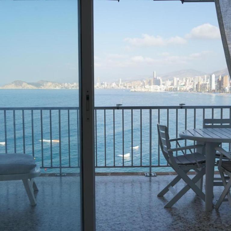 Edificio Portofino - Two-Bedroom Apartment with Terrace and Sea View - 10
