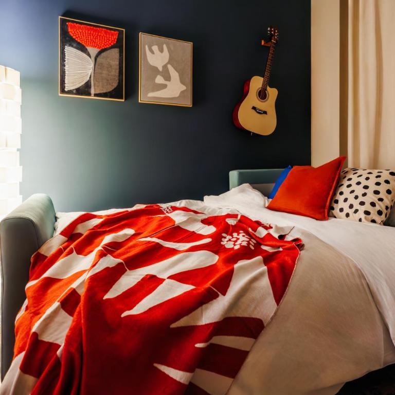 Heart Strings with Terrace 290 Mbps Old Town - Three-Bedroom Apartment with Balcony - 21