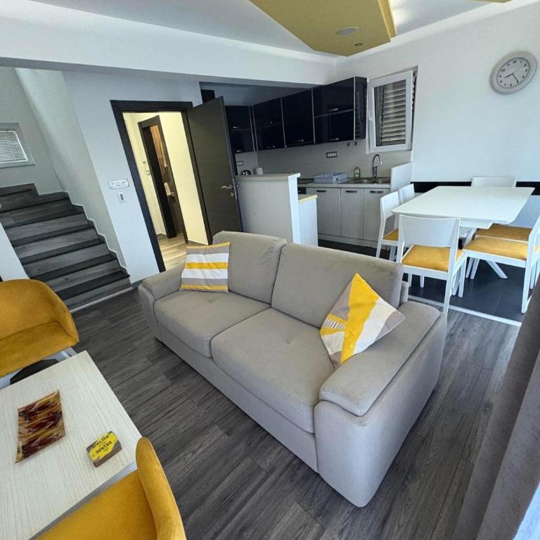 Central Park Villa - Three-Bedroom Villa - 23