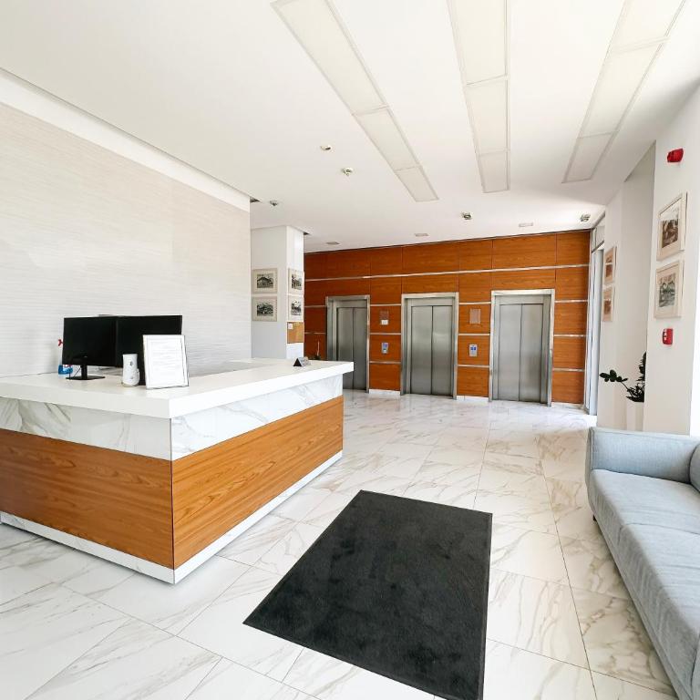 S A R A Lux - Studio - 7