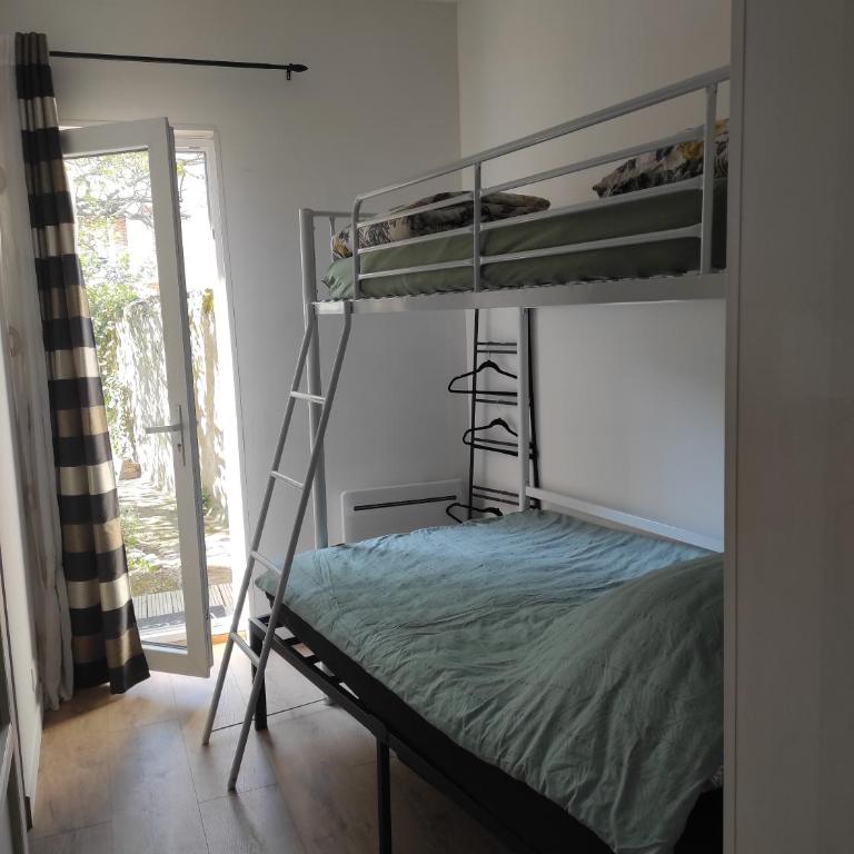 Cocon avec jardin 24 H du Mans - One-Bedroom Apartment with Garden View - 10