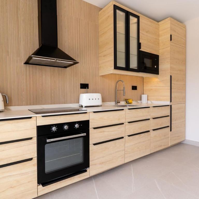 Braceli Beach Resort Top Floor - rentafive - Apartamento - 27