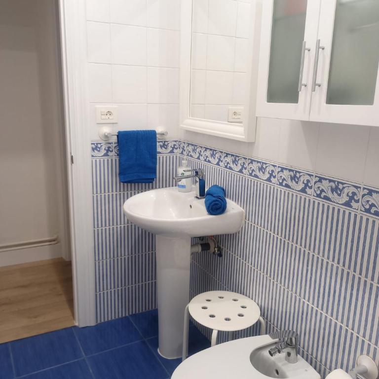 Casco Viejo, tranquilo, reformado, Bilbao a pie - Apartamento de 1 Dormitorio con balcón y vistas a la ciudad - 32