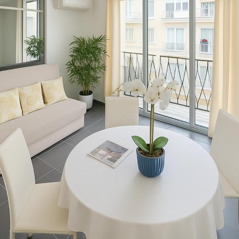 Le Coeur d'Antibes, T2, 4P, Balcon, Centre ville - Apartment mit 1 Schlafzimmer - 5
