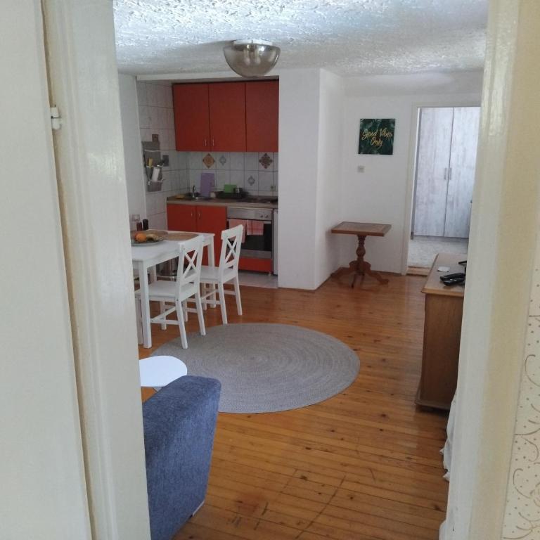 Bazen - One-Bedroom Apartment - 21