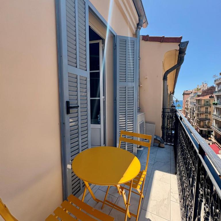 Hôtel de la Fontaine - Family Two-Bedroom Apartment - No elevator- 4th floor - 9