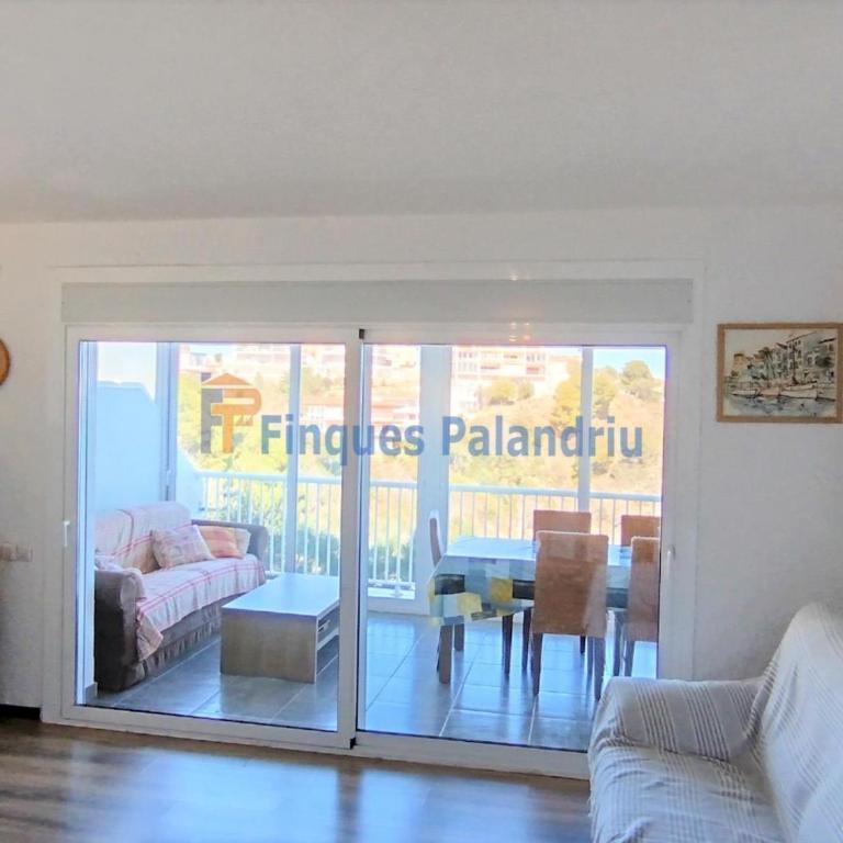 Apartamento en Llançà con gran terraza, admite mascotas, cerca de la playa - ES-170-7 - Apartamento - 7