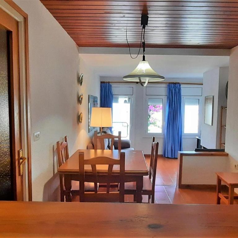 Apartamento Excelente en Primera Línea de Mar en Sant Carles, Llançà - ES-170-73 - Apartamento - 6