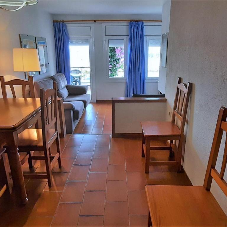 Apartamento Excelente en Primera Línea de Mar en Sant Carles, Llançà - ES-170-73 - Apartamento - 7