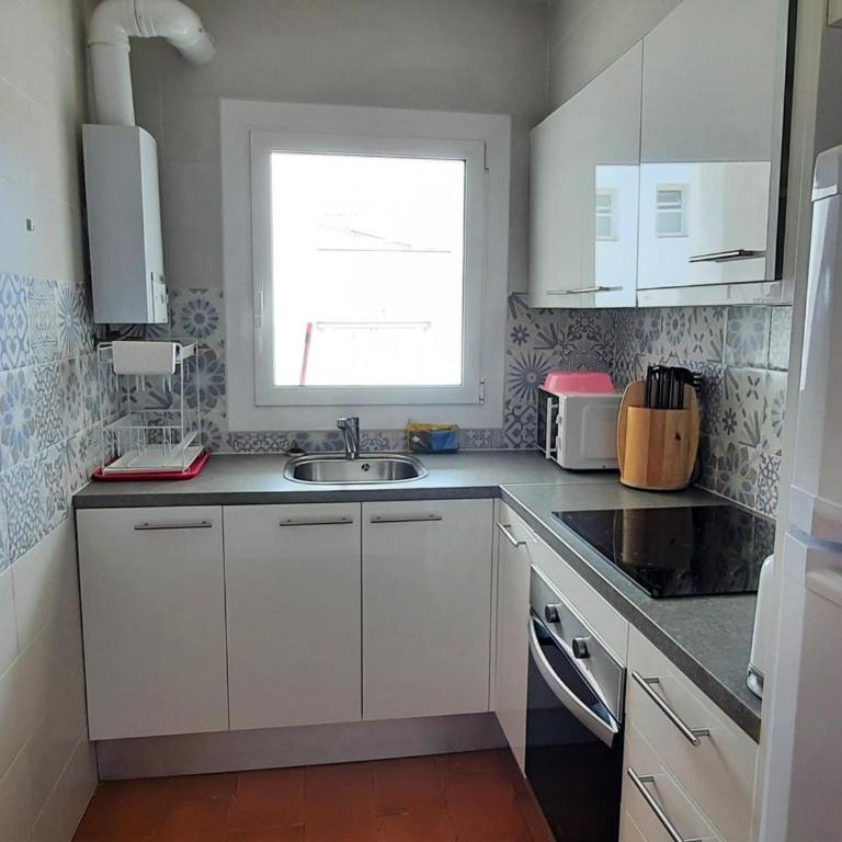 Apartamento Excelente en Primera Línea de Mar en Sant Carles, Llançà - ES-170-73 - Apartamento - 9