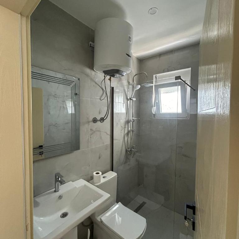 Apart Hotel White Pearl - Apartman sa 2 Spavaće Sobe, Terasom i Pogledom na More - 4