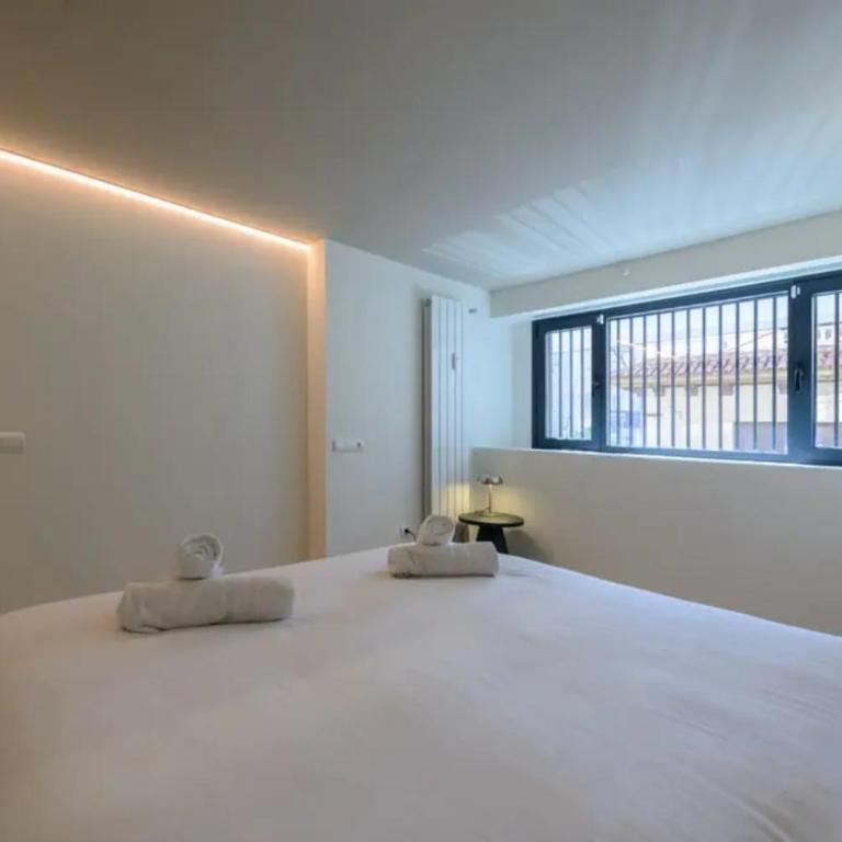 Victoria Chic Suites 06 - Two-Bedroom Apartment - 15