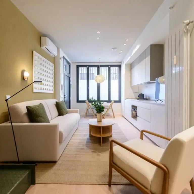 Victoria Chic Suites 06 - Two-Bedroom Apartment - 2