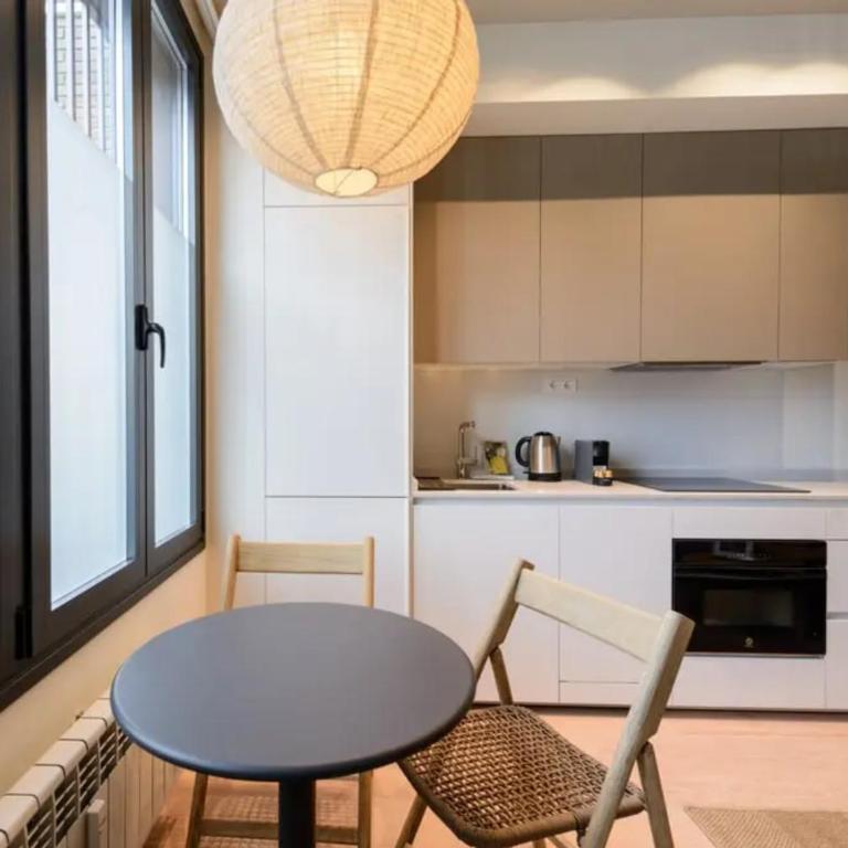Victoria Chic Suites 06 - Two-Bedroom Apartment - 30