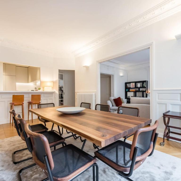 Four Saint Germain - Elegant & Spacious 3 BDR Apartment in the Heart of Saint Germain - Appartement - 3