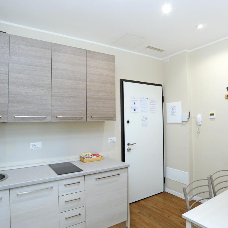 Via Torino Apartment 3 - Appartamento con 2 Camere da Letto - 10