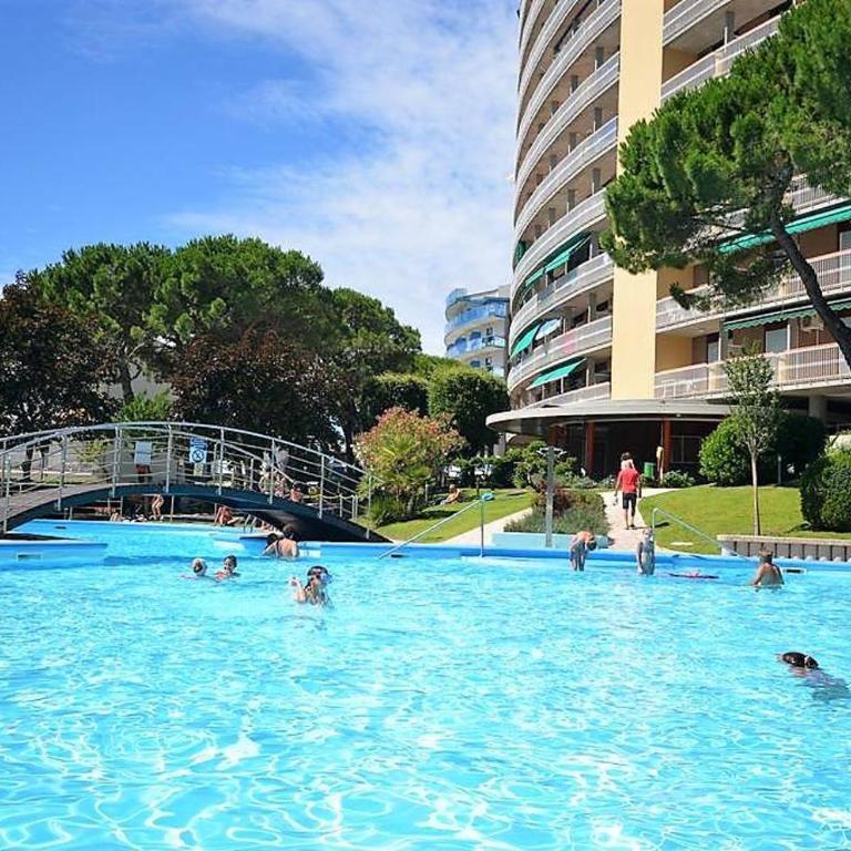 La Torre 9B studio&parking - One-Bedroom Apartment - 13