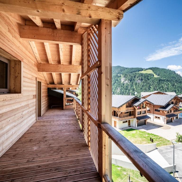 Apartment Nightfall Châtel - by EMERALD STAY - Four-Bedroom Apartment - 42