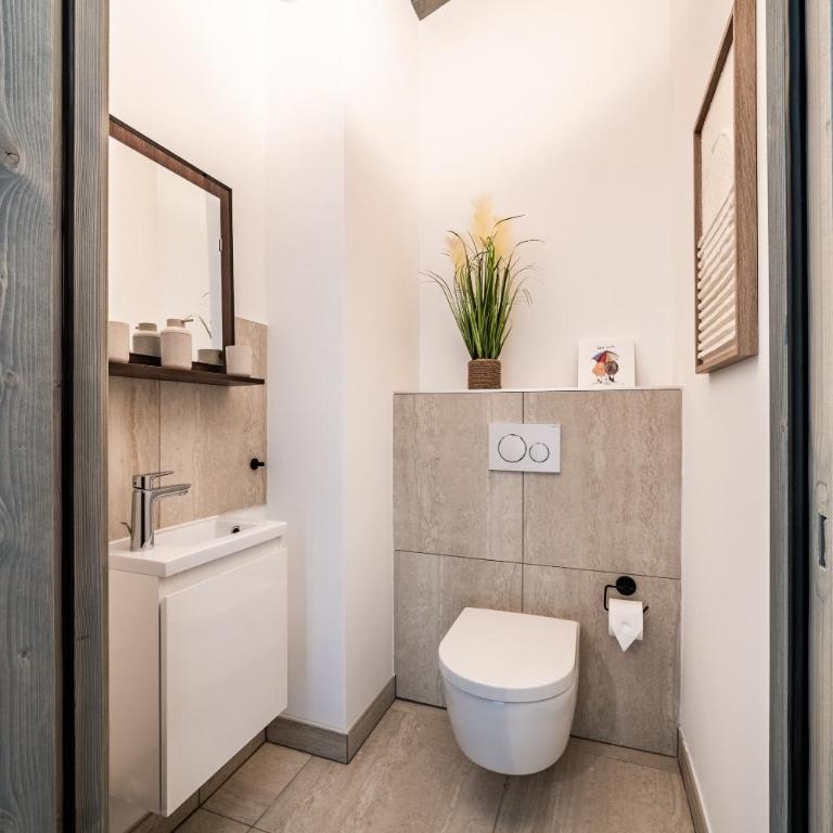 Apartment Nightfall Châtel - by EMERALD STAY - Four-Bedroom Apartment - 32
