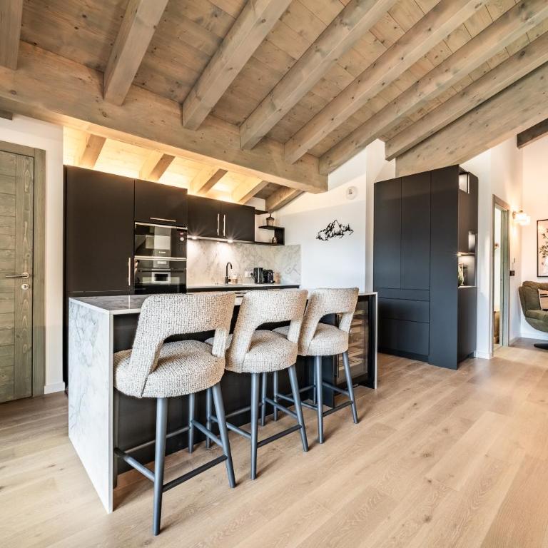 Apartment Nightfall Châtel - by EMERALD STAY - Four-Bedroom Apartment - 16