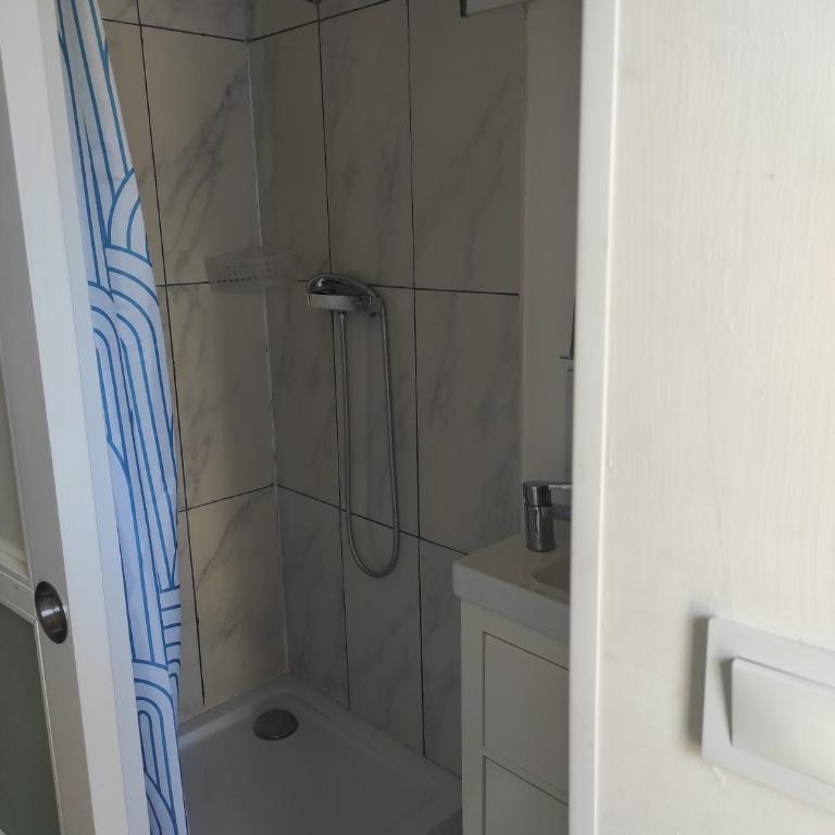 Cocon avec jardin 24 H du Mans - One-Bedroom Apartment with Garden View - 4