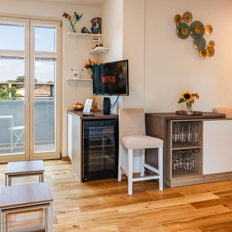 Appartamento Moderno - Terrazza e Parcheggio Coperto - Appartamento con 2 Camere da Letto - 2