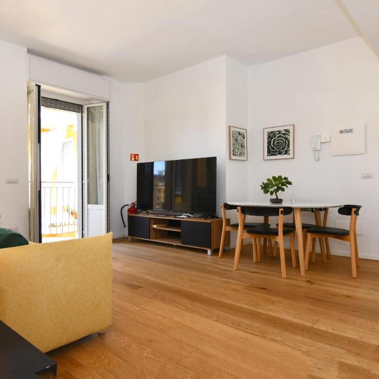 Duomo 10 min- Attico con Doppio Terrazzo - Appartamento con 1 Camera da Letto - 14