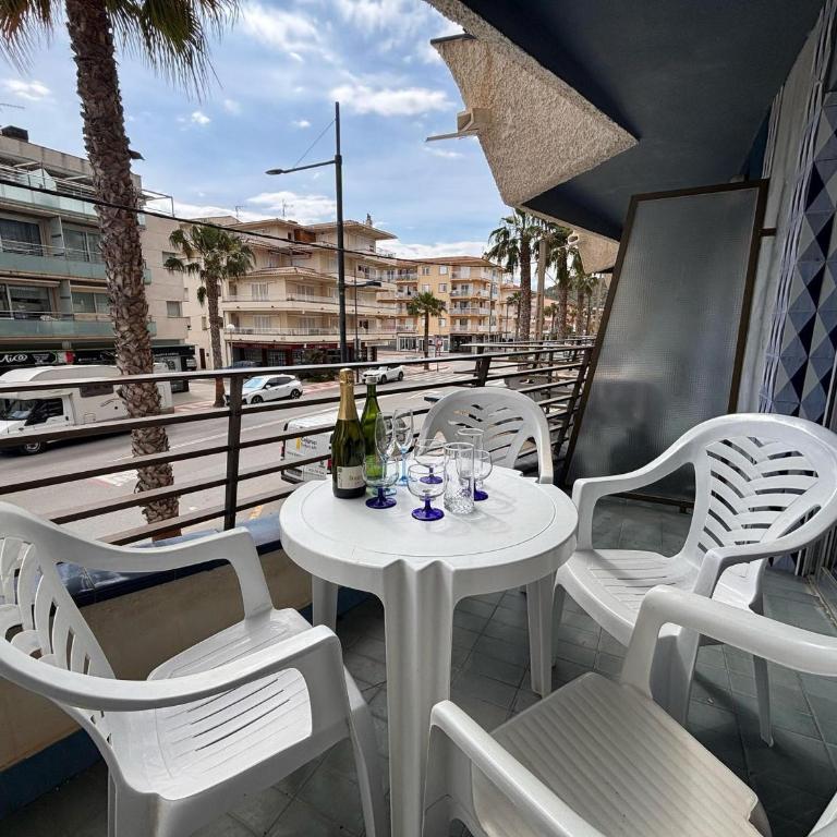 Roca Maura 110 - L'Estartit, Centro - ES-323-93 - Apartment - 18