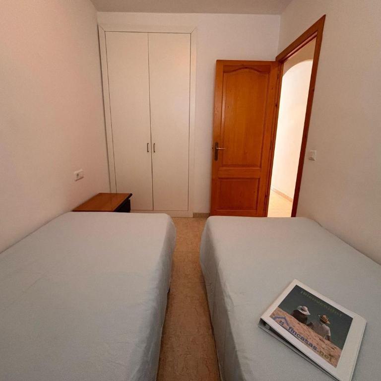 Roca Maura 110 - L'Estartit, Centro - ES-323-93 - Apartment - 31