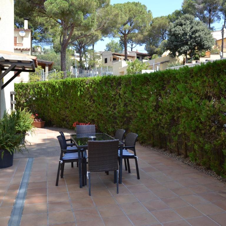 Casa familiar con piscina comunitaria en L'Estartit - ES-323-67 - Vacation Home - 17
