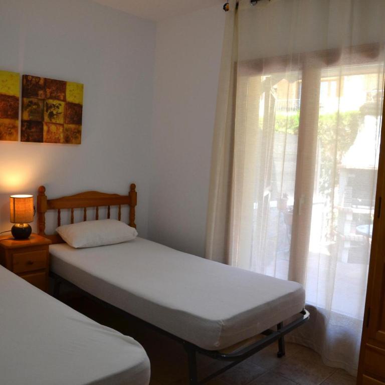 Casa familiar con piscina comunitaria en L'Estartit - ES-323-67 - Vacation Home - 23