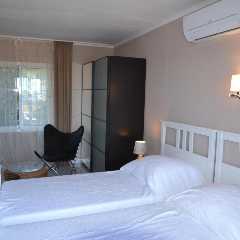 Casa moderna en zona tranquila con piscina y cerca de la playa en Torroella de Montgrí - ES-323-17 - Vacation Home - 31