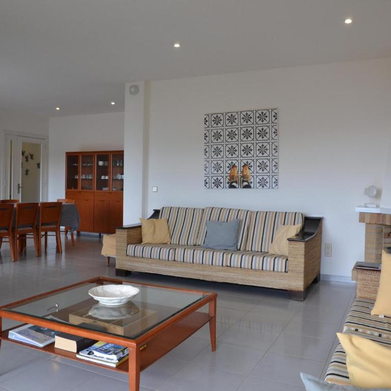 Amplio apartamento con piscina comunitaria en L'Estartit, España - ES-323-9 - Apartment - 18