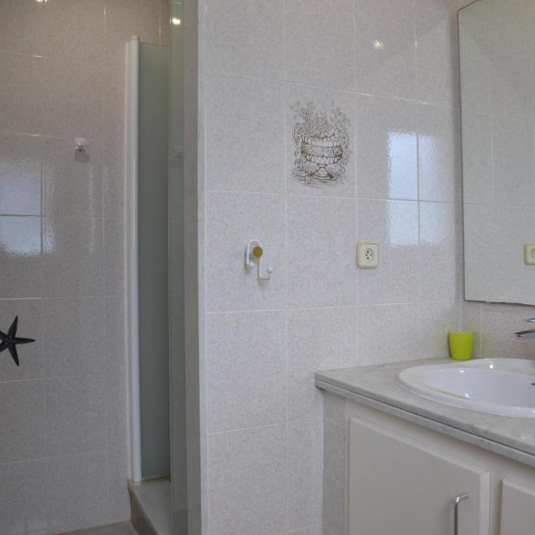 Amplio apartamento con piscina comunitaria en L'Estartit, España - ES-323-9 - Apartment - 29