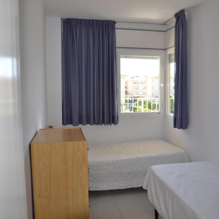 Apartamento Cerca de la Playa con Piscina y Terraza en l'Estartit - ES-323-25 - Apartment - 14