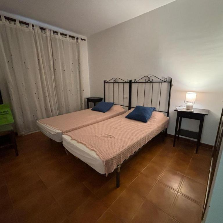 Casa con Gran Jardín Privado y Piscina Comunitaria en Torroella de Montgrí - ES-323-44 - Vacation Home - 26