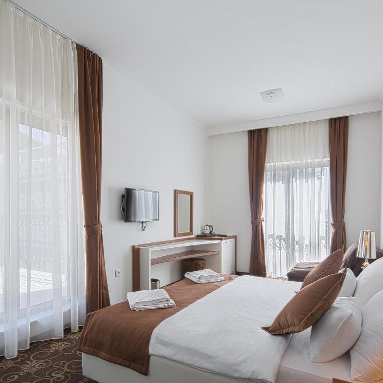 Hotel Pozzo - Deluks Dvokrevetna Soba sa Bračnim Krevetom i Pogledom na More - 8