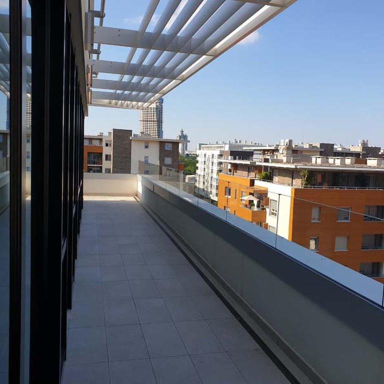 A Blok Exclusive Suite with garage - Two-Bedroom Apartment - 18