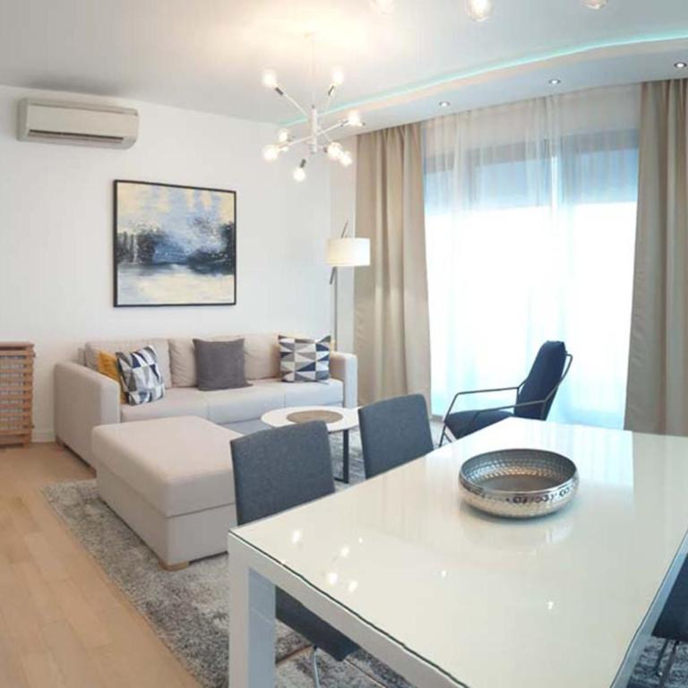 A Blok Exclusive Suite with garage - Two-Bedroom Apartment - 12