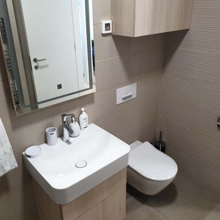 A Blok Exclusive Suite with garage - Two-Bedroom Apartment - 23